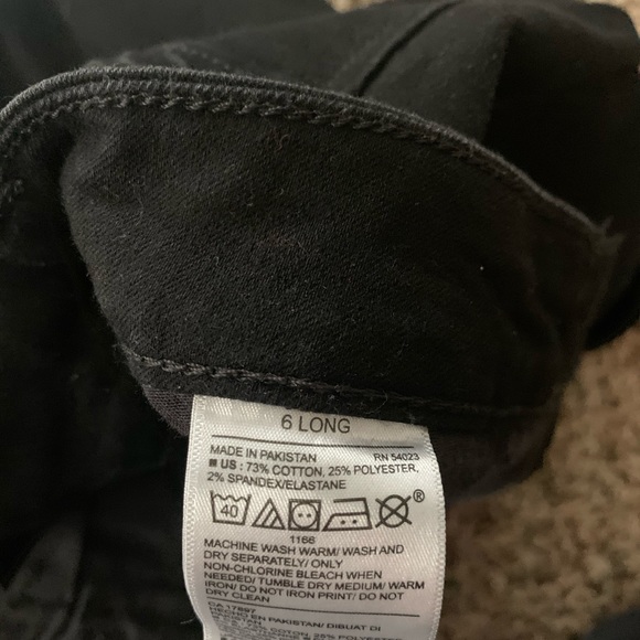 Old Navy skinny jeans - Picture 2 of 3